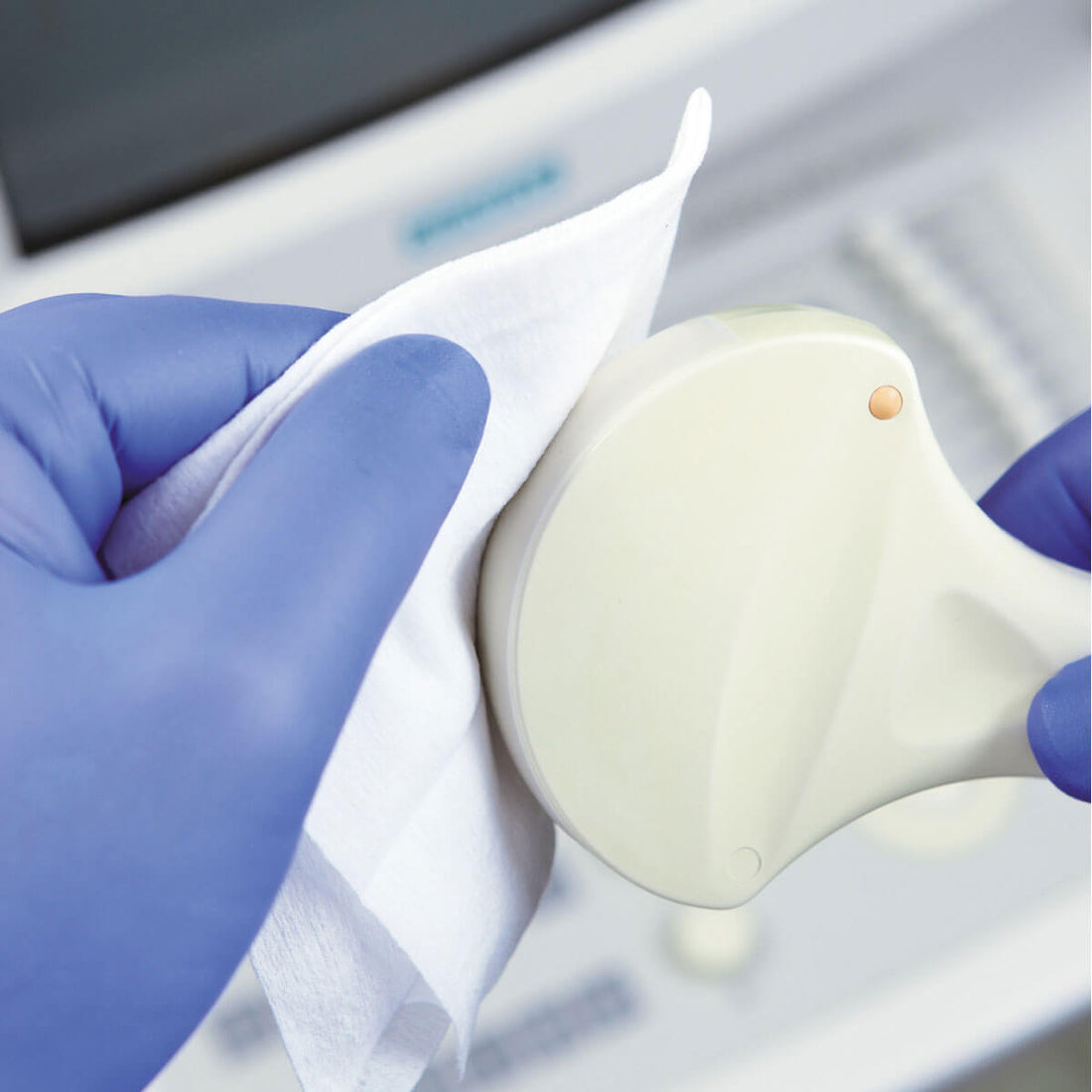 Lingettes désinfectantes Mikrobac de Hartmann - Nettoyage rapide et efficace